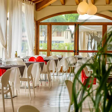 Airone Bianco Village 4* Lido delle Nazioni