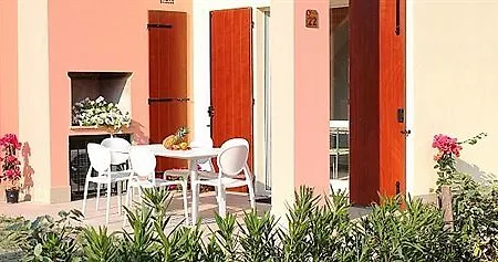 Airone Bianco Village 4*