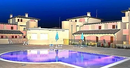 Airone Bianco Village 4*