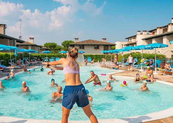 Airone Bianco Village Aparthotel 4*