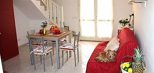 Airone Bianco Village Aparthotel