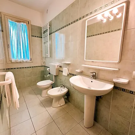 Airone Bianco Village 4* リド・デッレ・ナツィオーニ