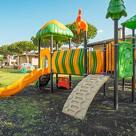 Airone Bianco Village Ξενοδοχείο με διαμερίσματα 4*