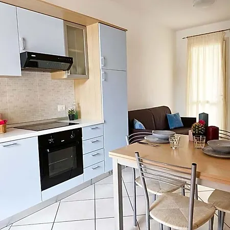 Airone Bianco Village מלון דירות