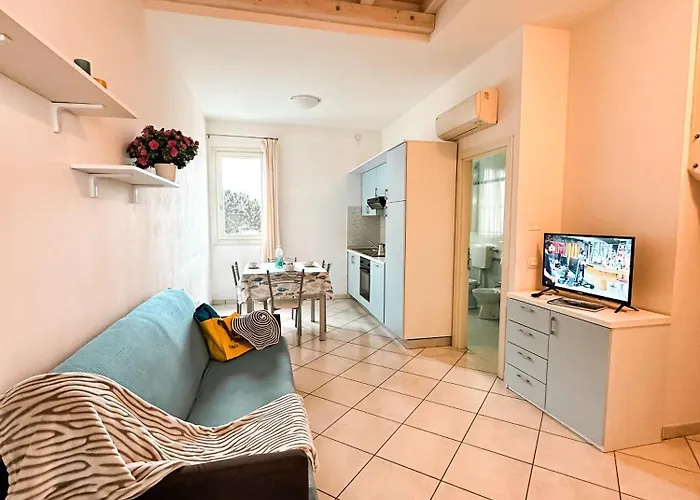 Airone Bianco Village Апарт-отель 4*